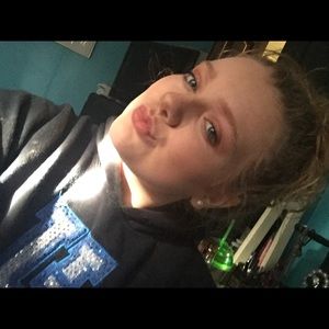 Meet your Posher, Alissa